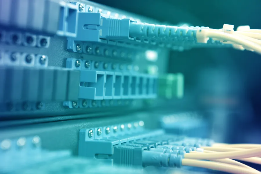 Understanding the difference between PTP and Synchronous Ethernet